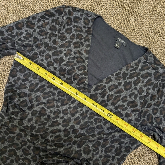 Ann Taylor, grey animal print, SP - Picture 7 of 10